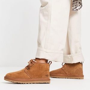 **Perfect Condition** Ugg Neumel Boots